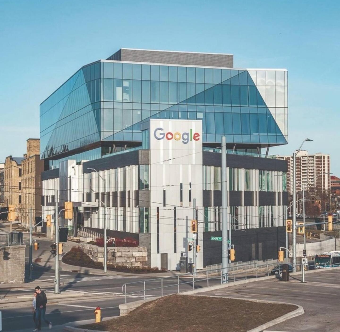 Entire 1 Bedroom Apartment Across From Google - Br5 Kitchener Exterior foto